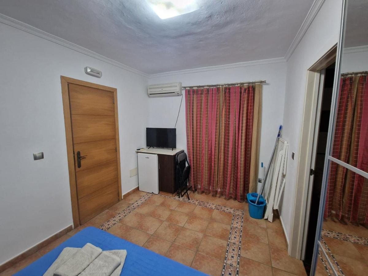Habitaciones Miramar ボロニア エクステリア 写真